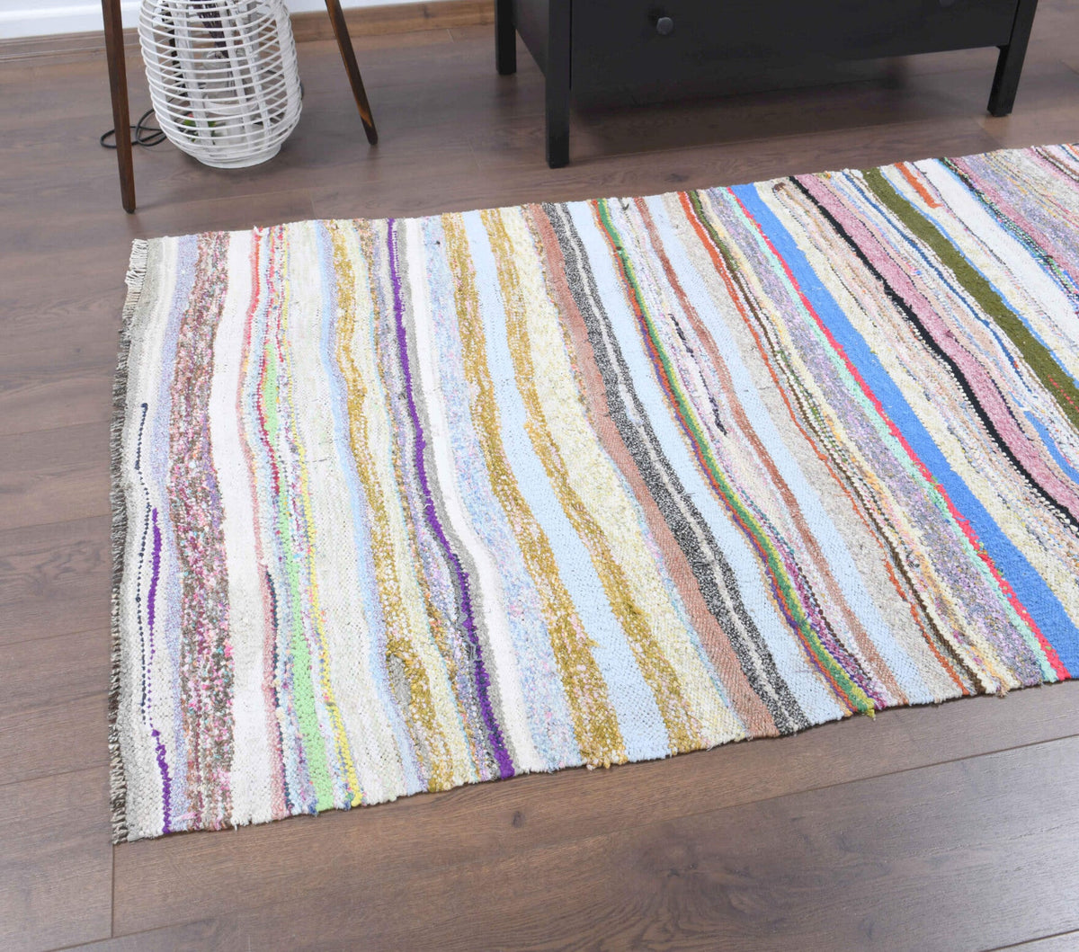 Tek parça el dokuma vintage kilim 110x213 cm (2,34 m²) – Pera Halı