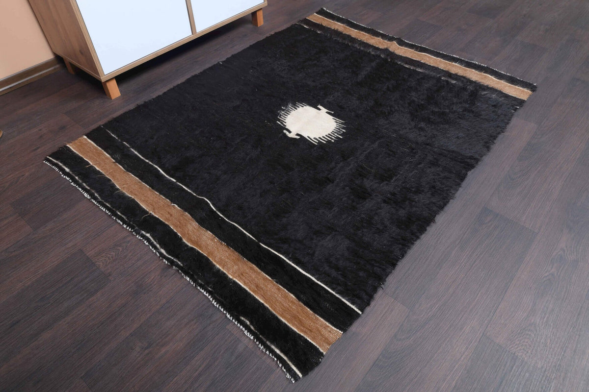 Handmade Vintage Kilim Rug