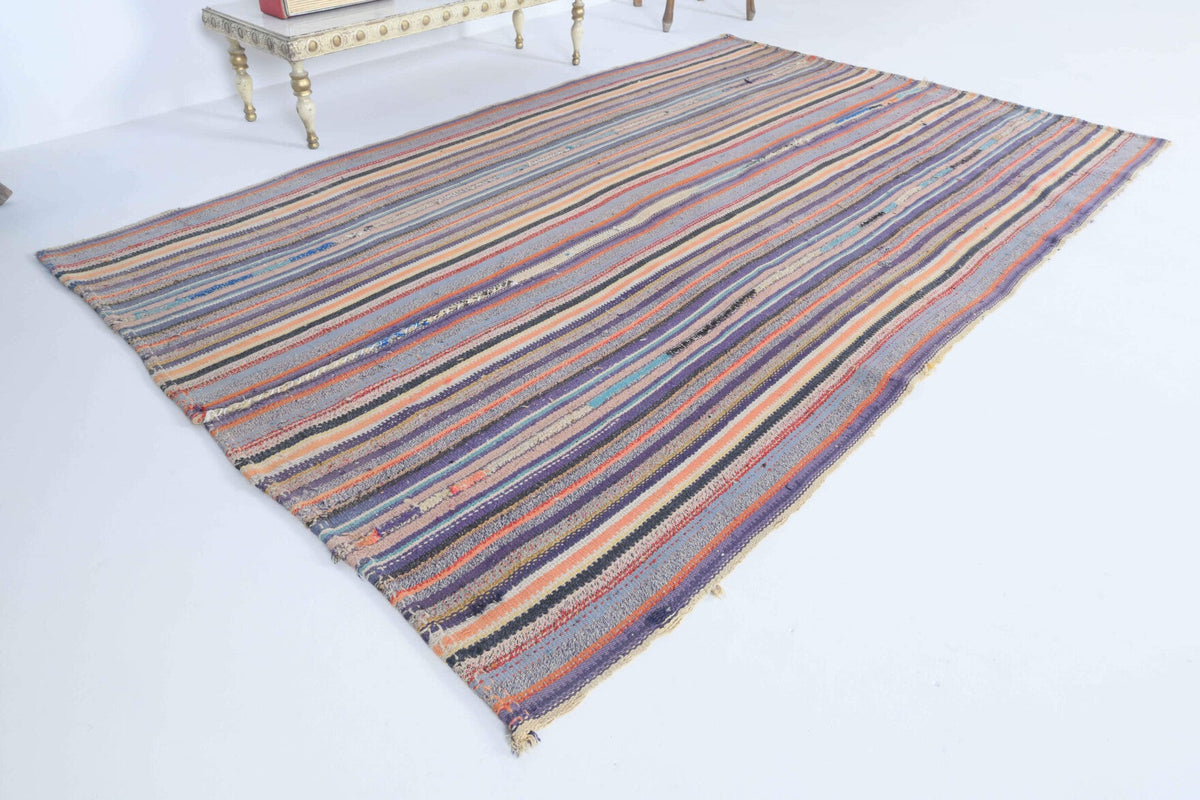 El yapımı vintage halı 150x239 cm çizgili desenli yün - yakın çekim doku detayı