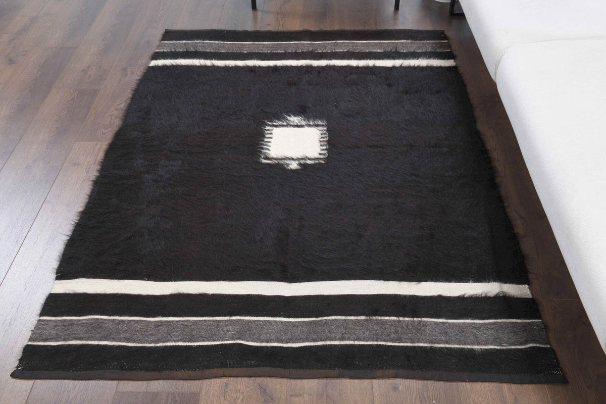 Handmade Vintage Kilim Rug