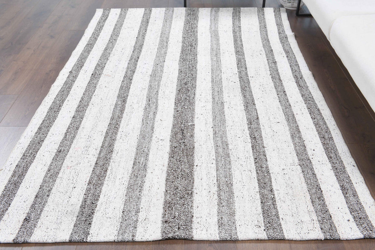 Tek parça el dokuma vintage kilim 157x230 cm (3,61 m²) – Pera Halı