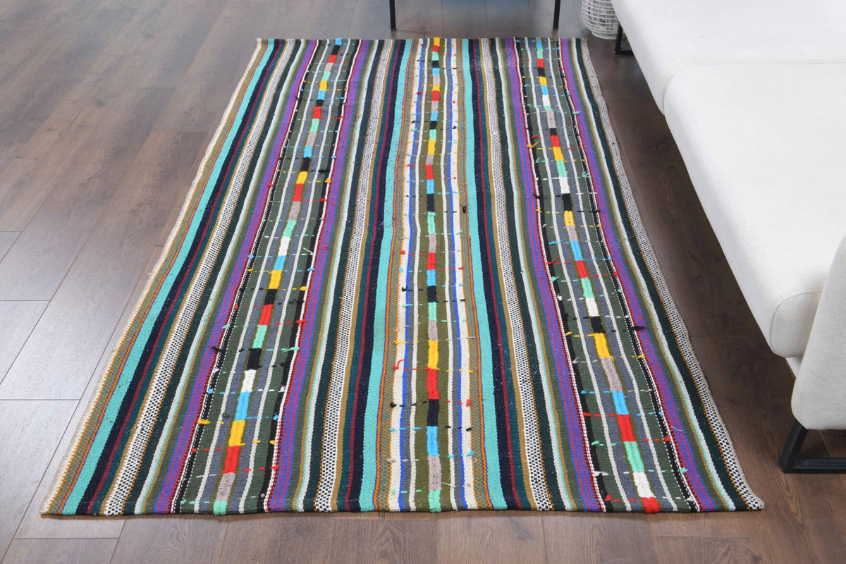 El yapımı vintage halı 132x224 cm çizgili desenli yün - kenar ve saçak detayı