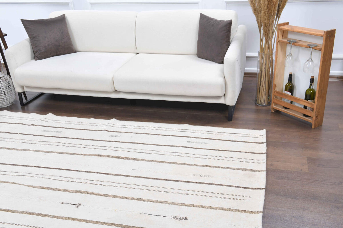 El yapımı vintage halı 142x249 cm çizgili desenli yün - yakın çekim doku detayı