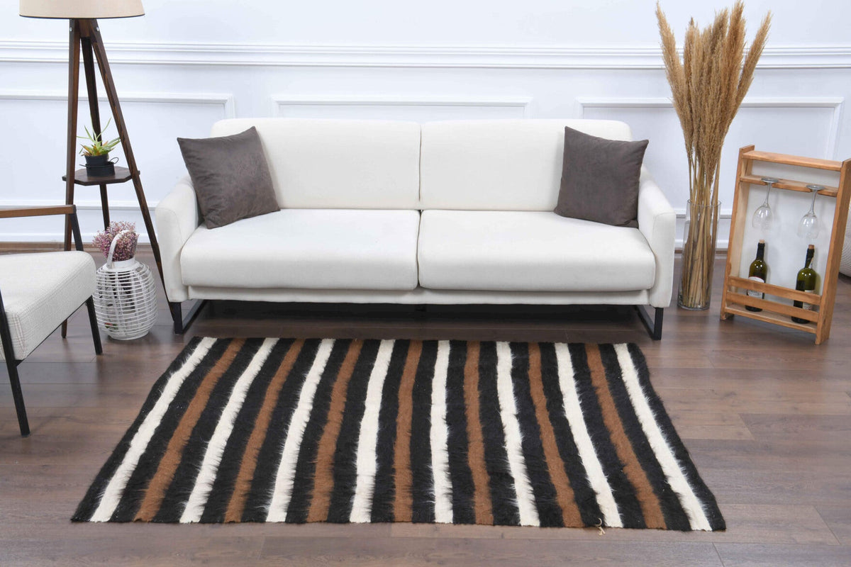 1960'lardan Anadolu kökenli çizgili el dokuma vintage kilim, 130x181 cm