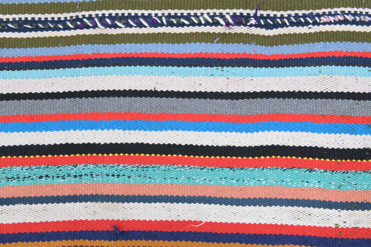 Anadolu kökenli el dokuma kilim – 1960'lar üretimi, çizgili