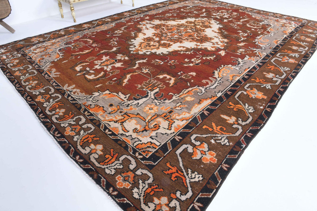 El yapımı vintage halı 213x305 cm oryantal desenli yün - yakın çekim doku detayı