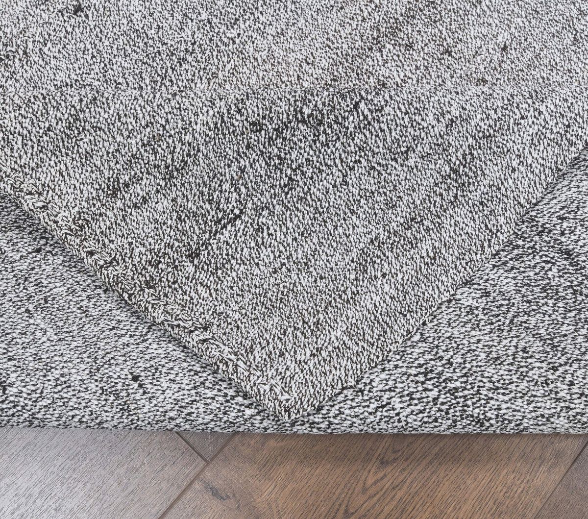 Hayat - 1980s Flatweave Rug