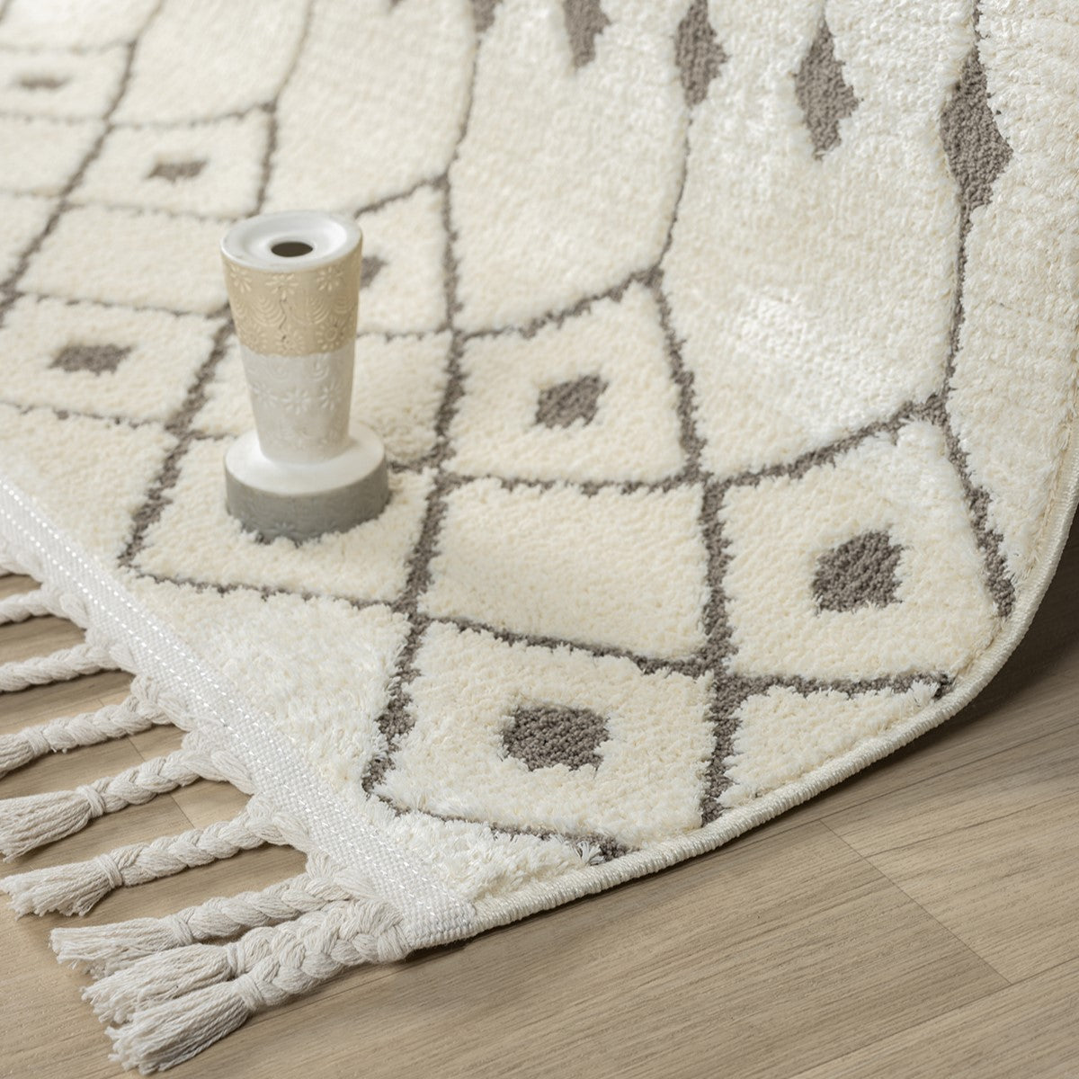 Krem Bej Etnik Geometrik Saçaklı Modern Halı