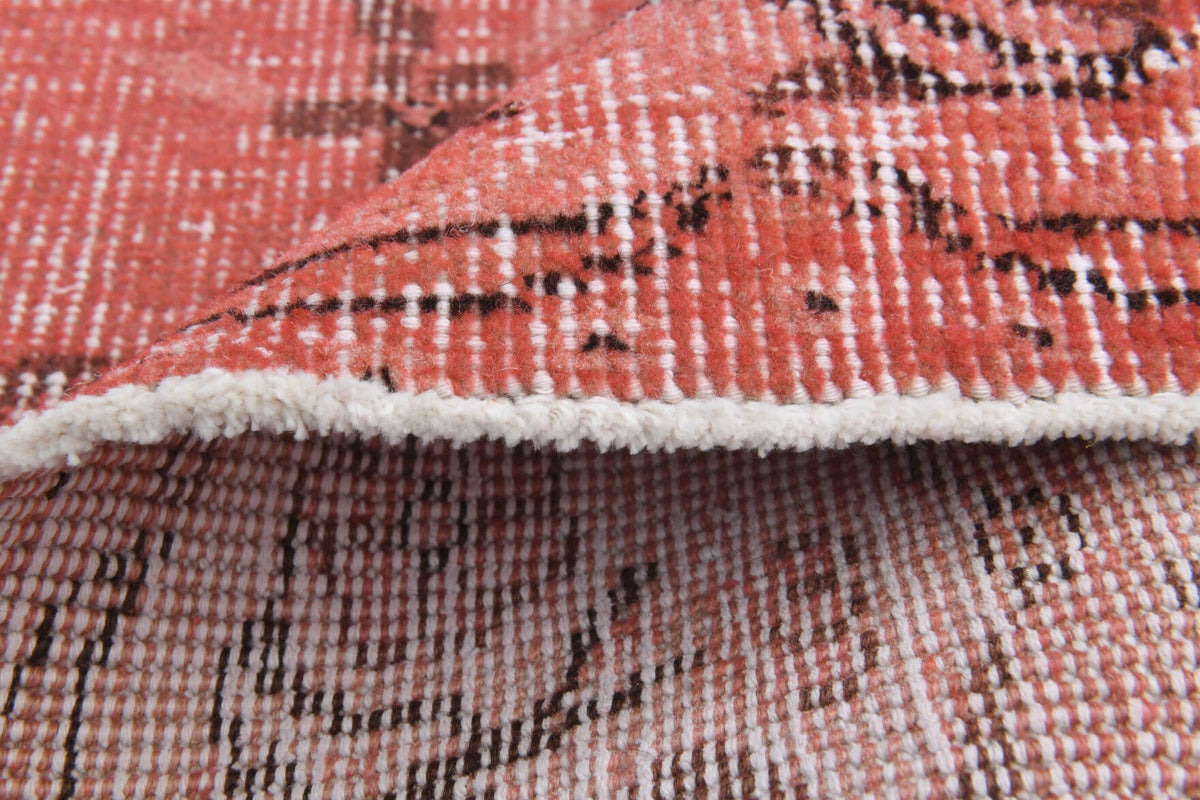 Pera Halı tek parça koleksiyonu: çiçek desenli el dokuma vintage yolluk, pembe ve kırmızı