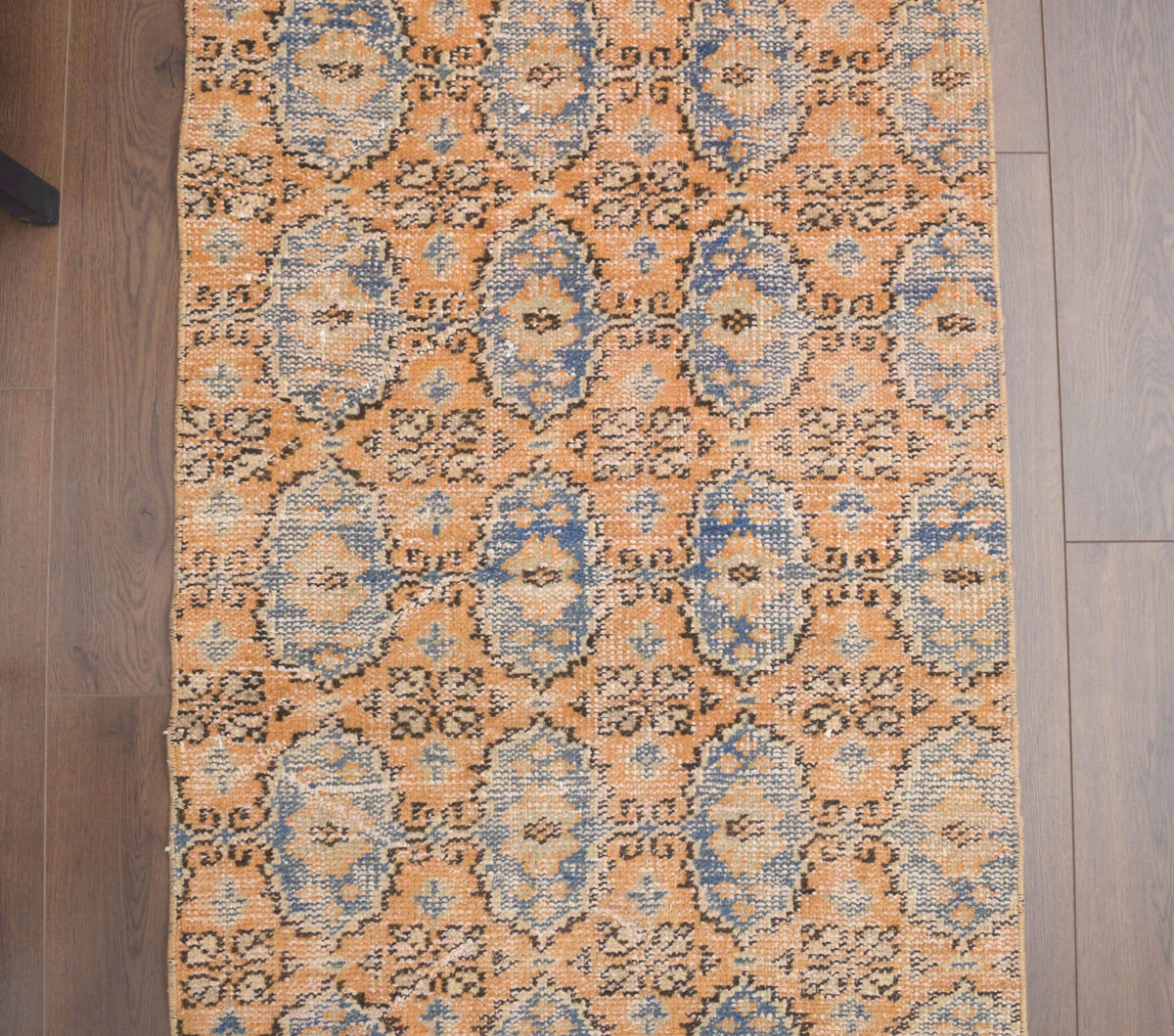 El yapımı vintage yolluk 79x351 cm çiçek desenli desenli yün - yakın çekim doku detayı