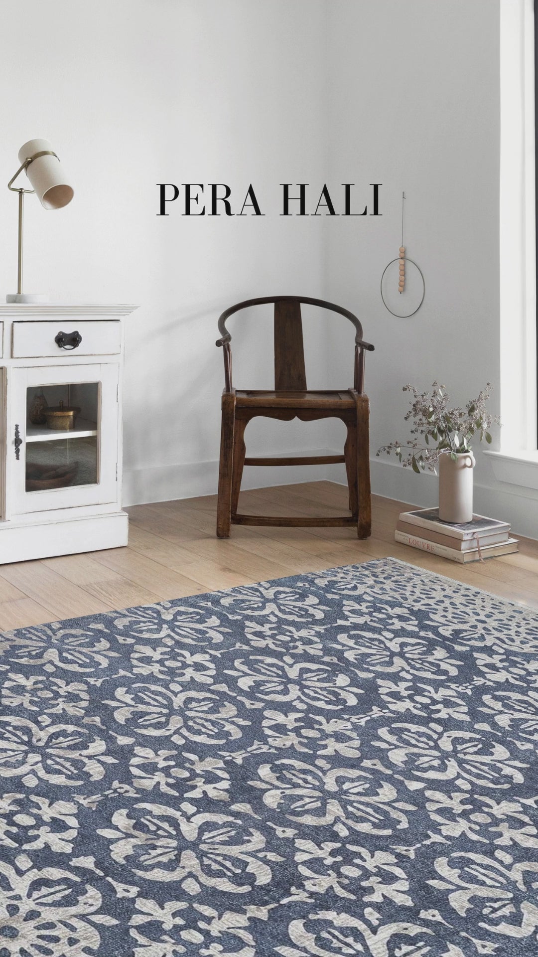 Videoyu yükle: Otantik Desenli Mavi Beyaz Halı