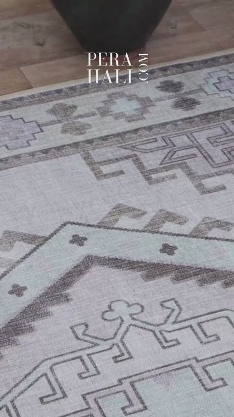Videoyu yükle: Geometrik Madalyon Desenli Kahverengi ve Krem Etnik Halı - AR856BC