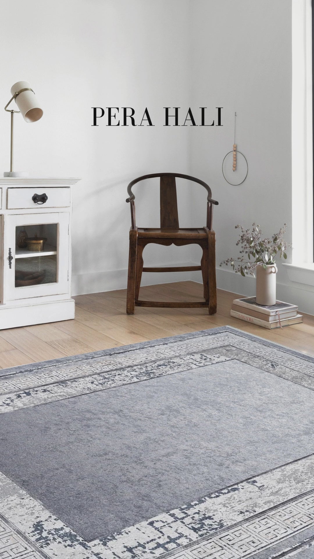 Video laden: Geometrischer schwarzgrauer Teppich