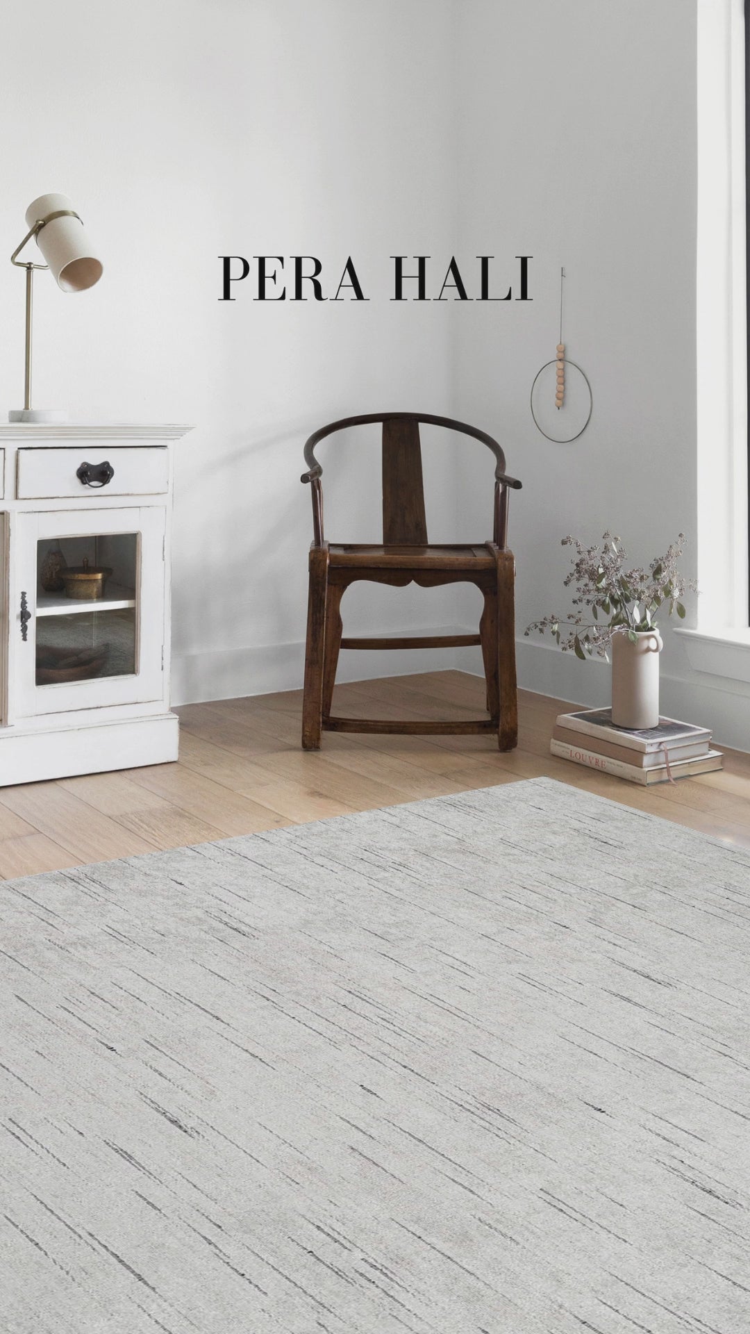 Videoyu yükle: Açık Gri Siyah Yatay Çizgili Soft Halı