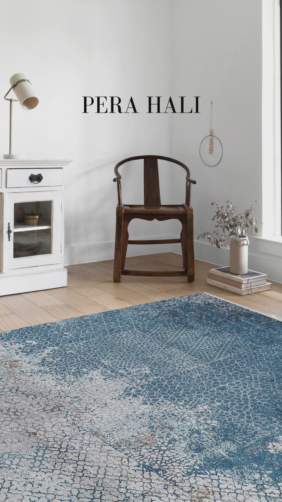 Videoyu yükle: Okyanus Mavisi Tonlarda Geçişli Mozaik Halı