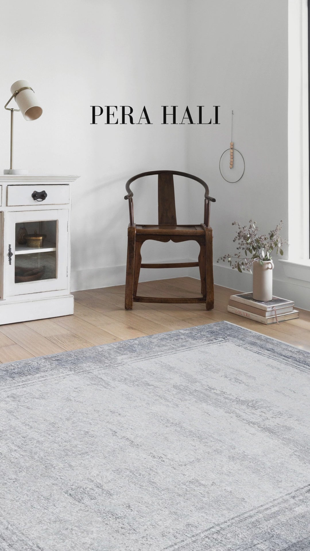 Video laden: Geometrischer schwarzgrauer Teppich