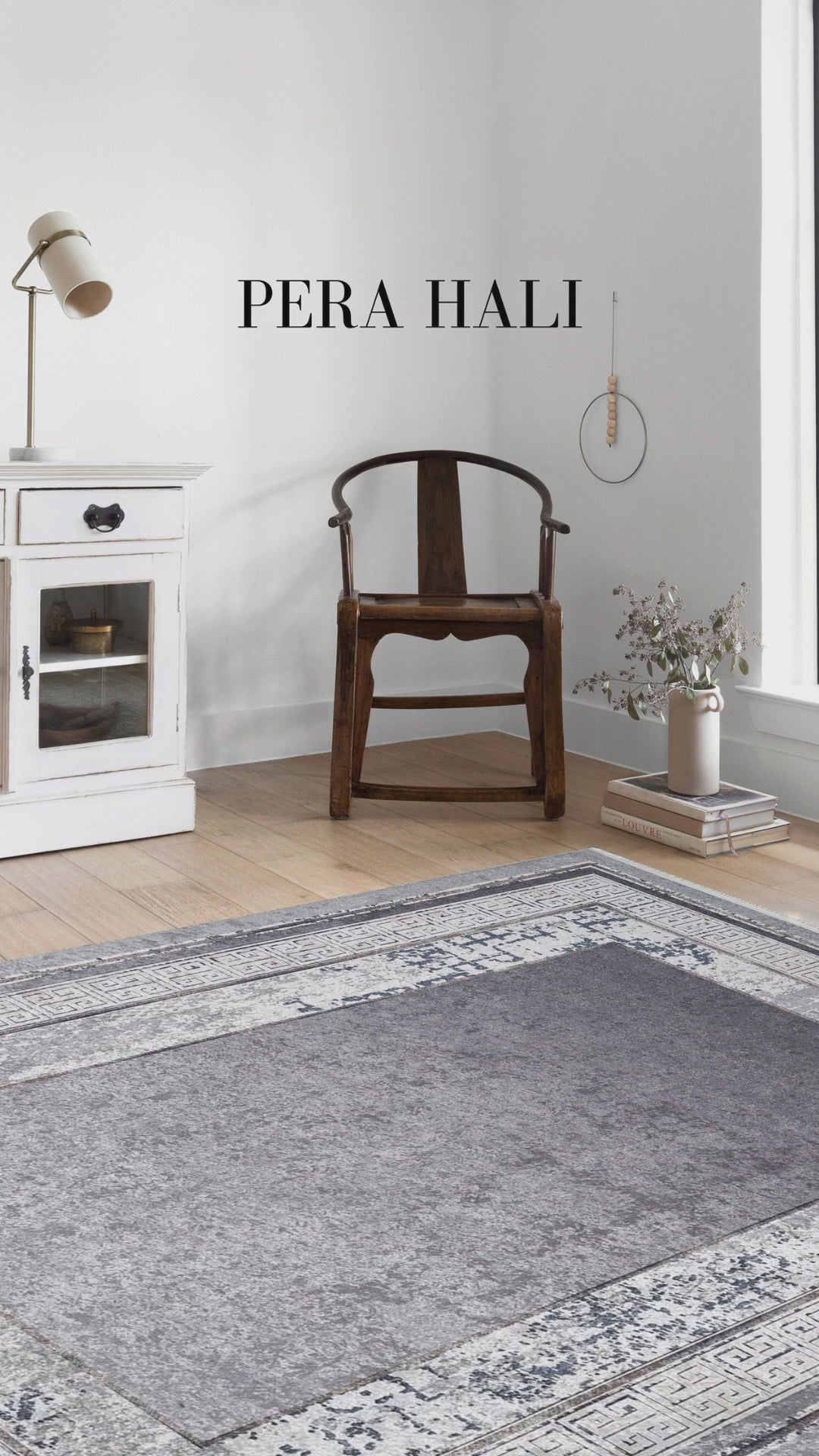 Video laden: Geometrischer schwarzgrauer Teppich