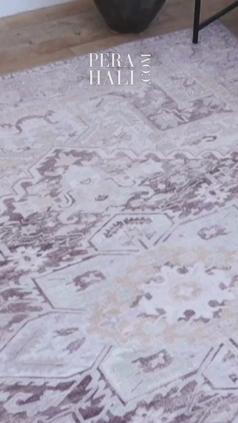 Videoyu yükle: Eskitme Geometrik Madalyon Desenli Açık Gri ve Vizon Vintage Halı