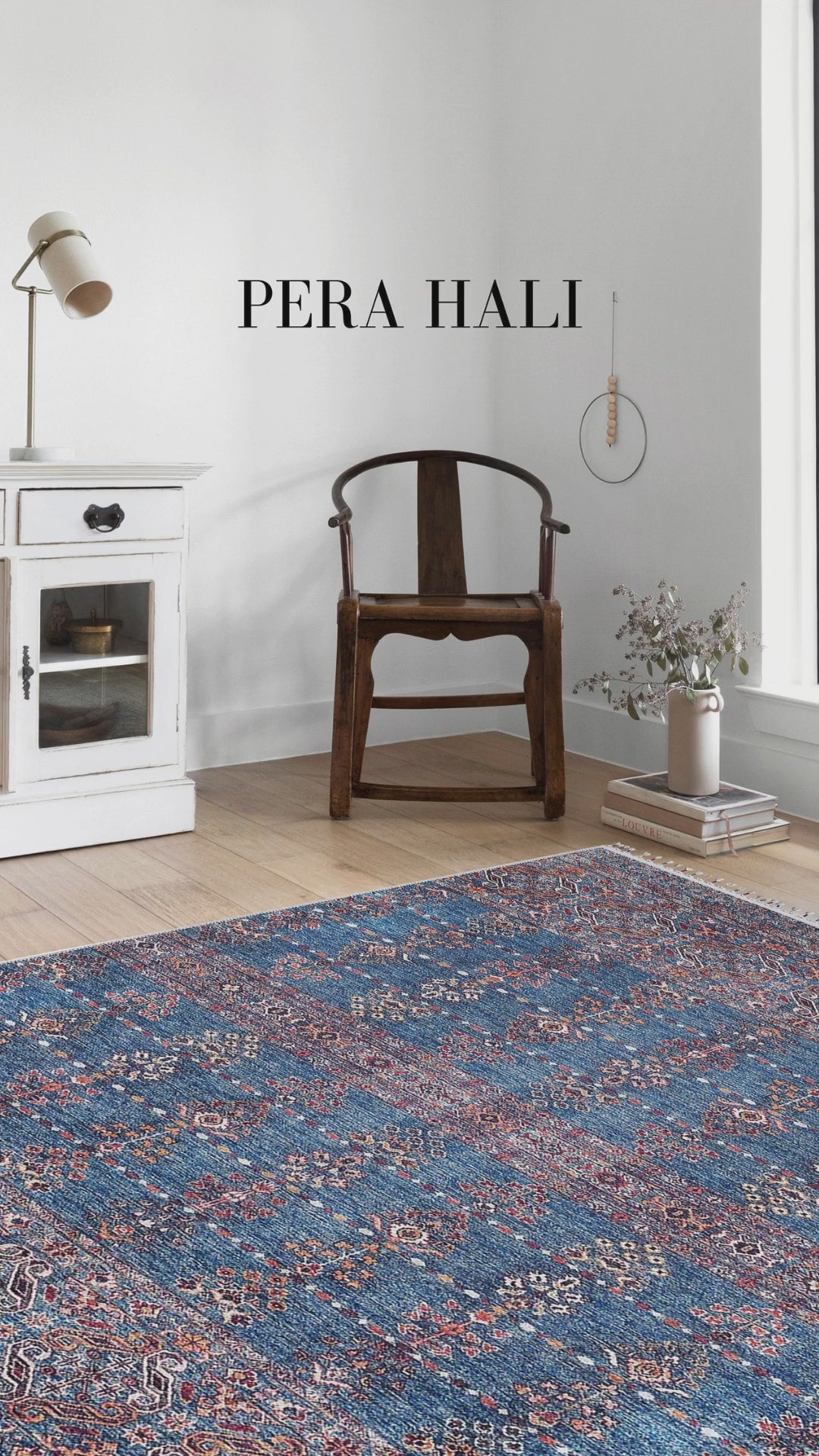 Videoyu yükle: Eşsiz Antik Desenli Kırmızı Mavi Kilim Halı