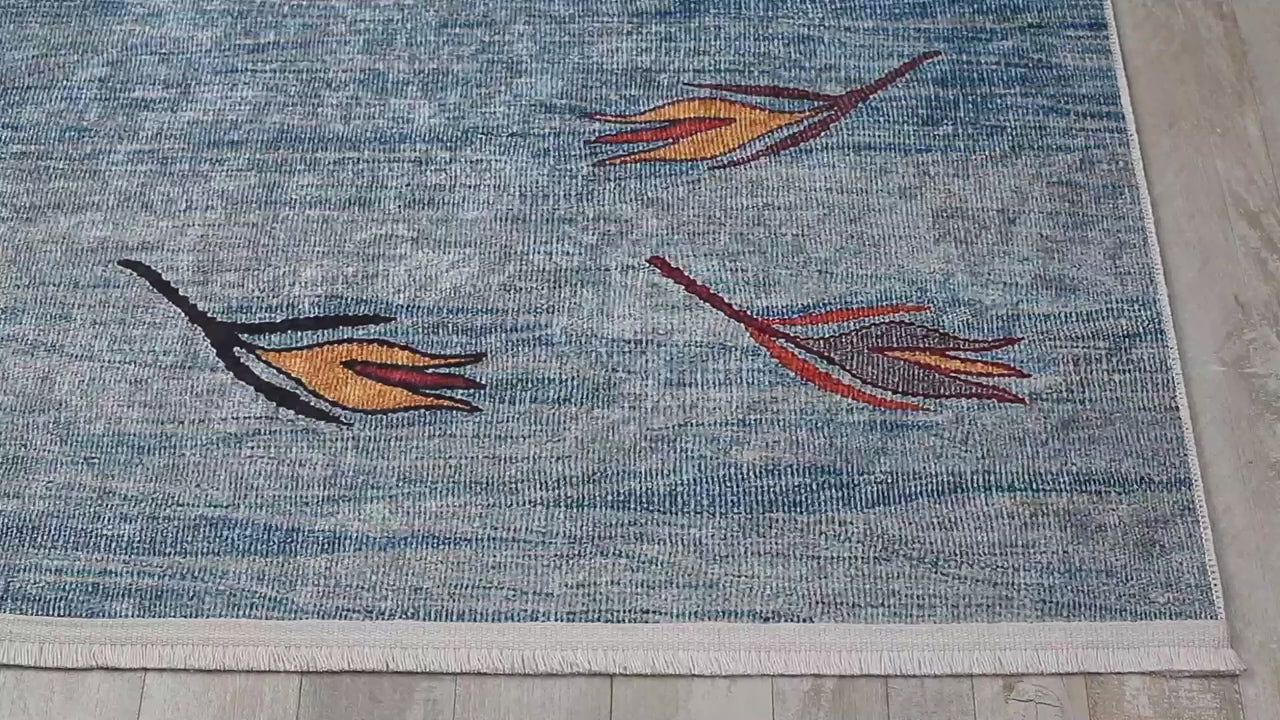 Video laden: Hellblauer und orangefarbener anatolischer Kelim-Teppich mit Blattmuster