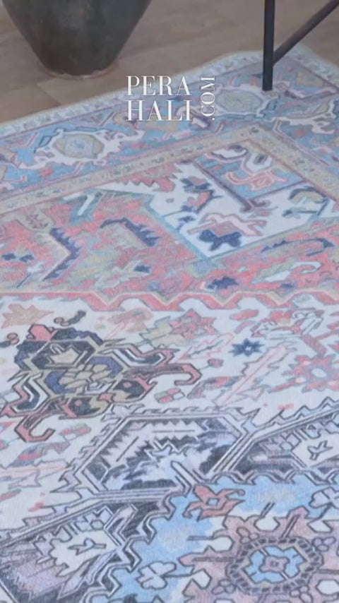 Load video: Uşak Blue Red Vintage Kilim Carpet