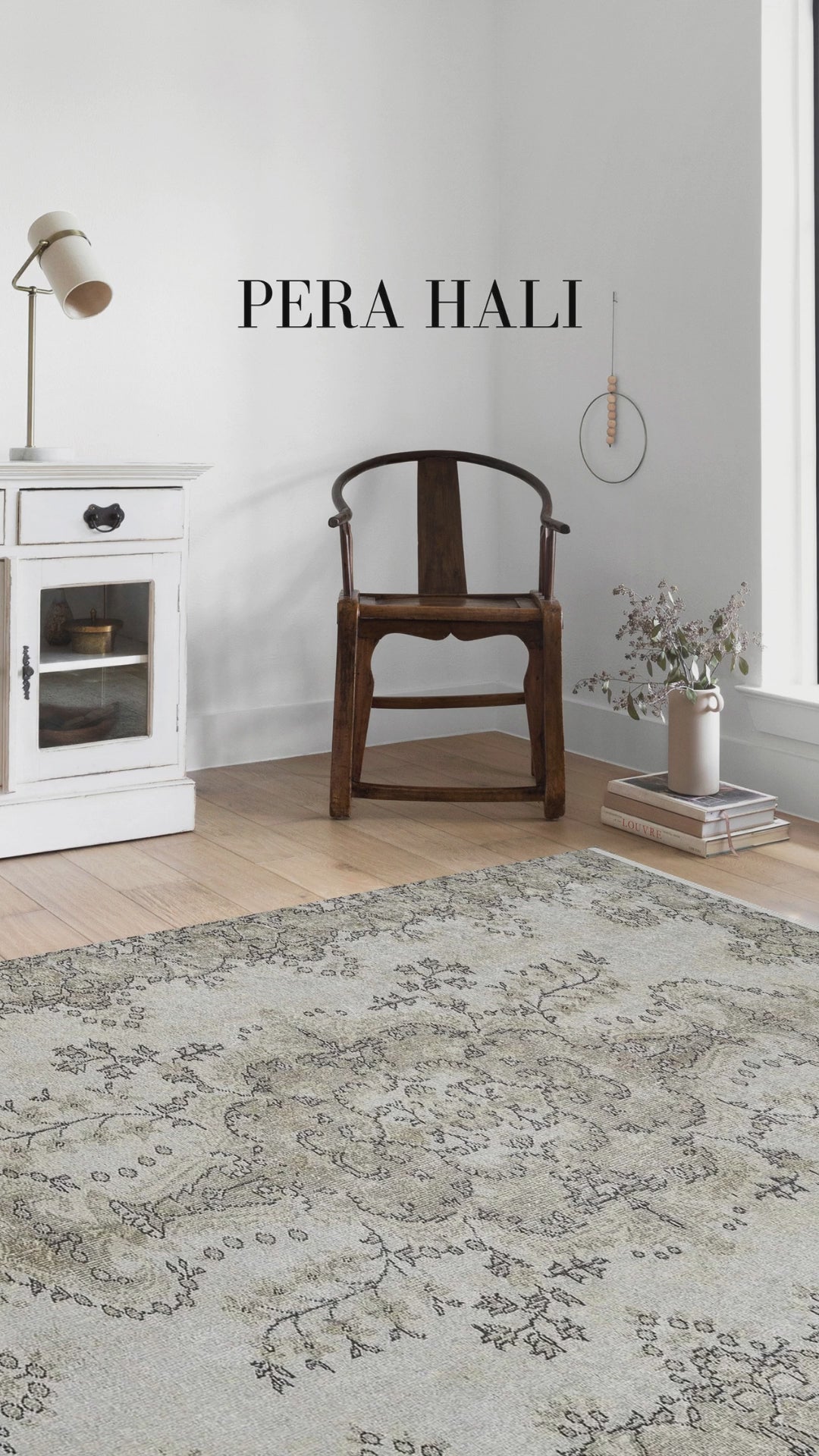 Videoyu yükle: Açık Gri Yeşil Klasik Desenli Vintage Halı