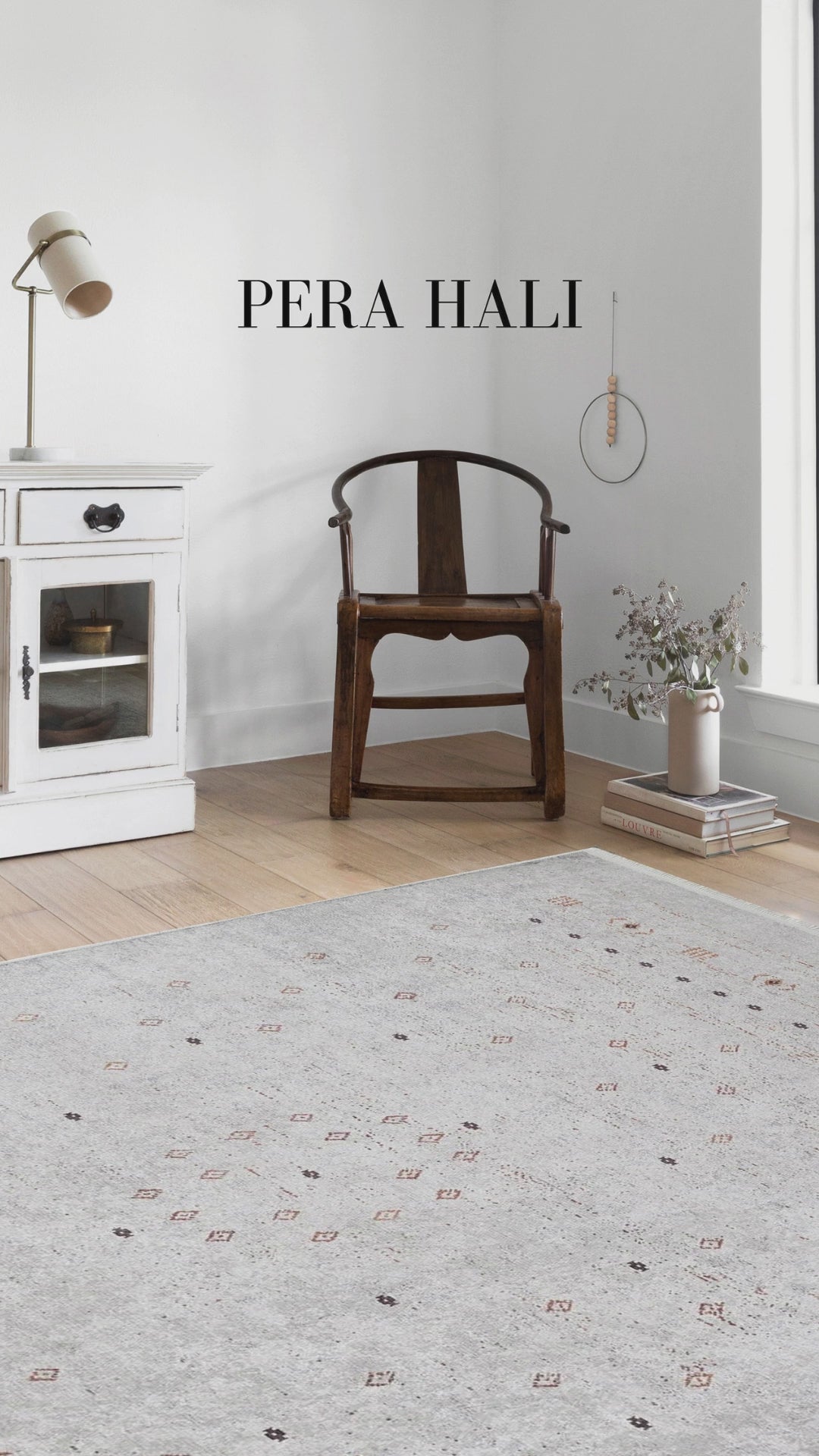 Videoyu yükle: Krem Uşak Desenli Halı