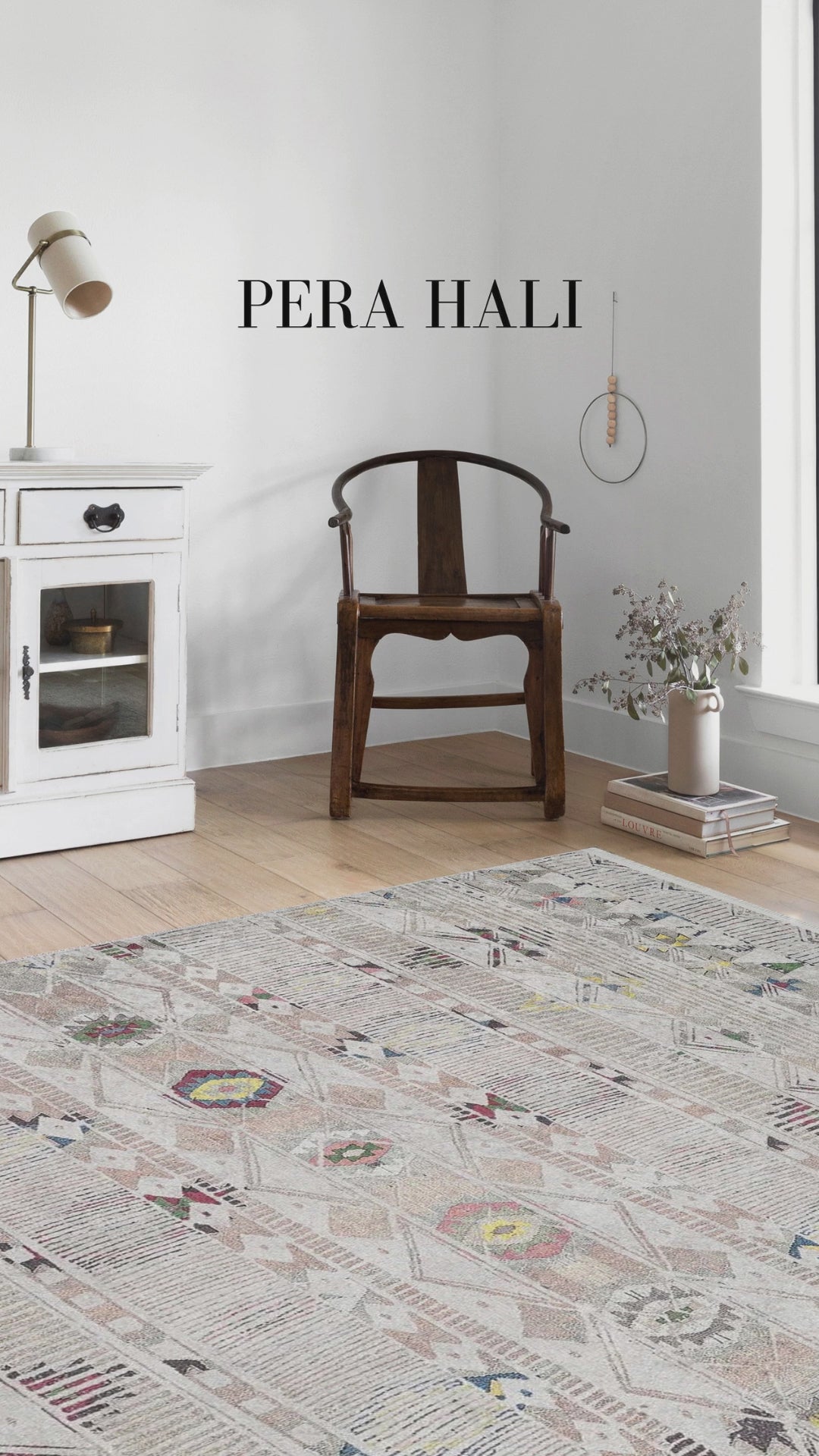 Video laden: Beigefarbener Bohemian-Teppich mit Motiv