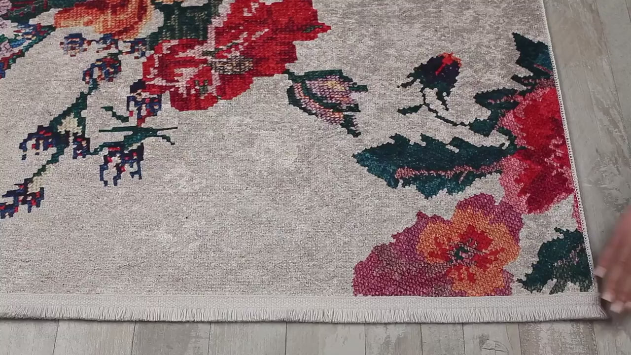 Video laden: Karabach Weißer Blumen-Dekorteppich