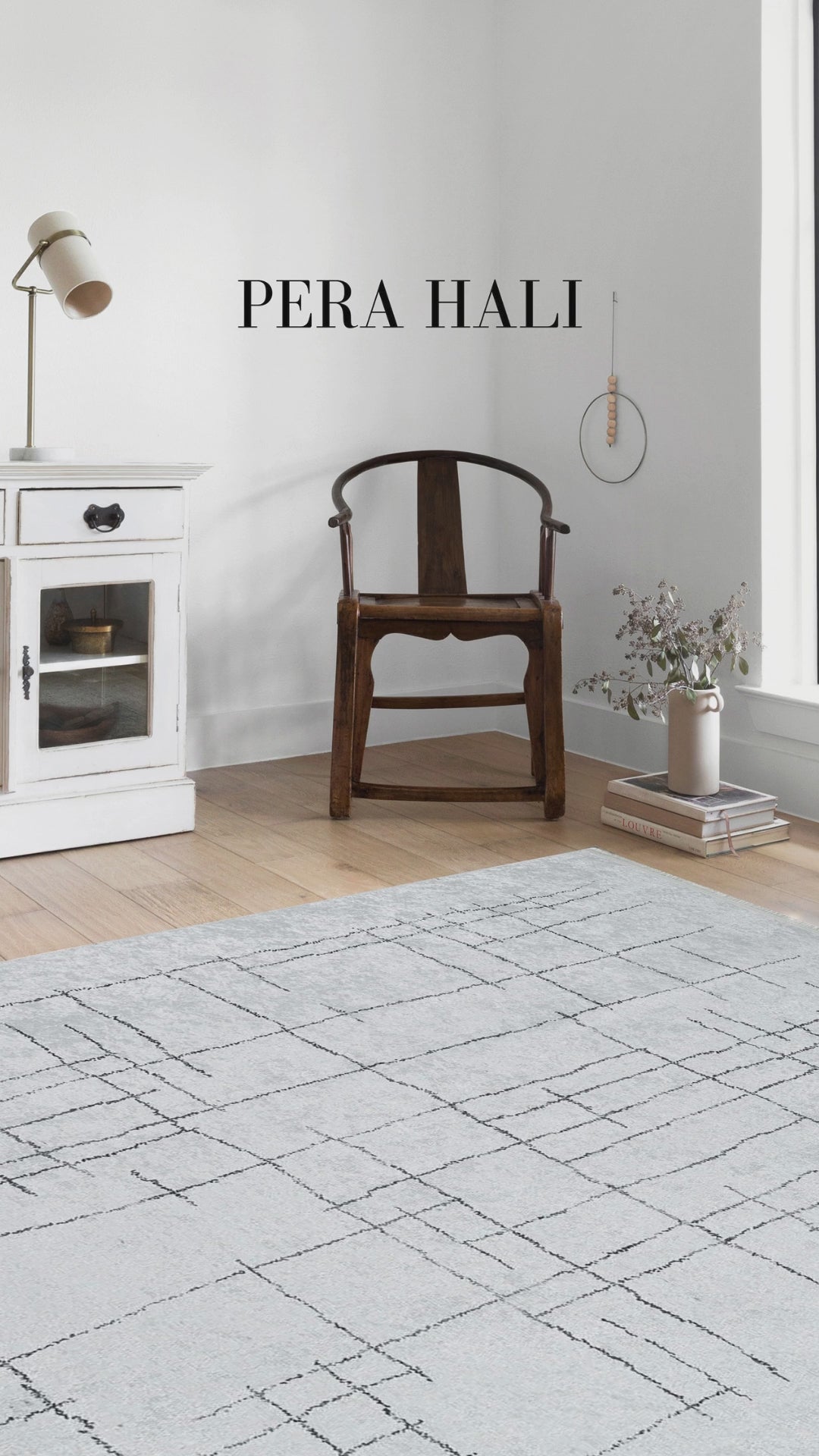 Videoyu yükle: Krem Siyah Geometrik Halı