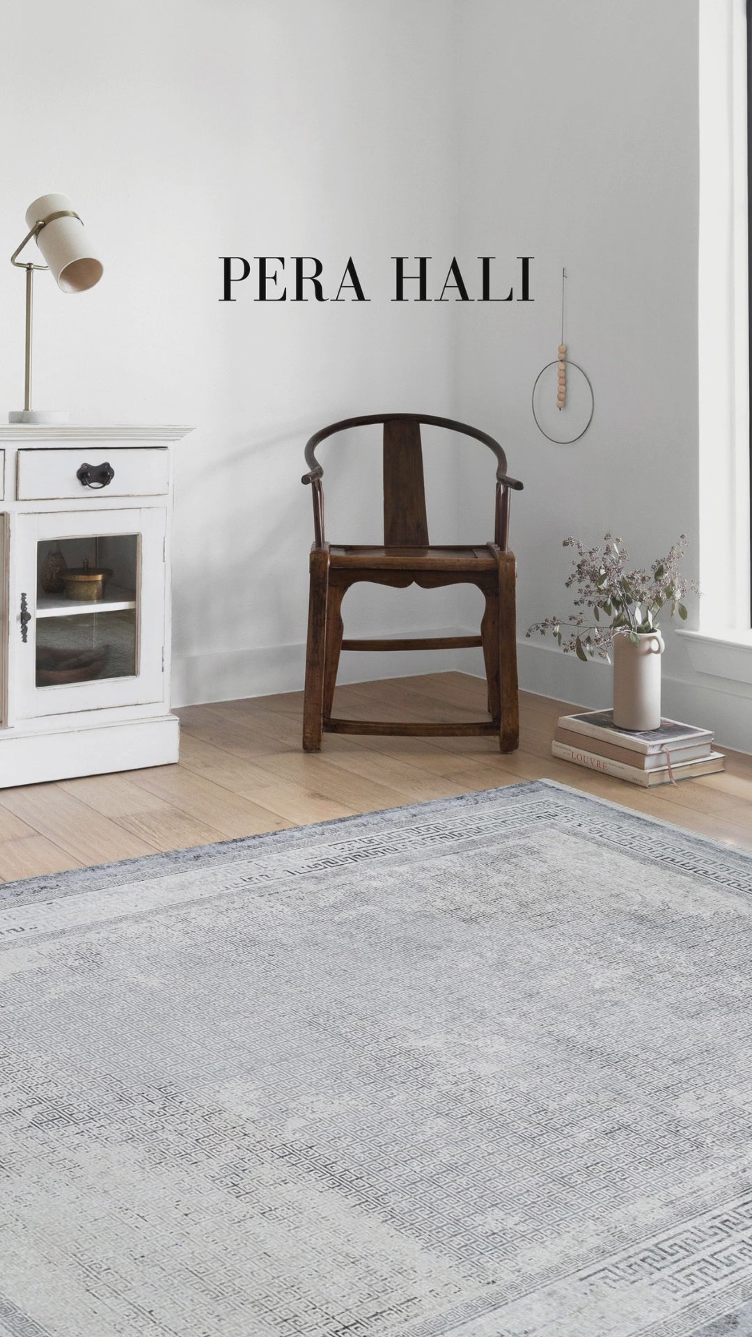 Video laden: Geometrischer schwarzgrauer Teppich