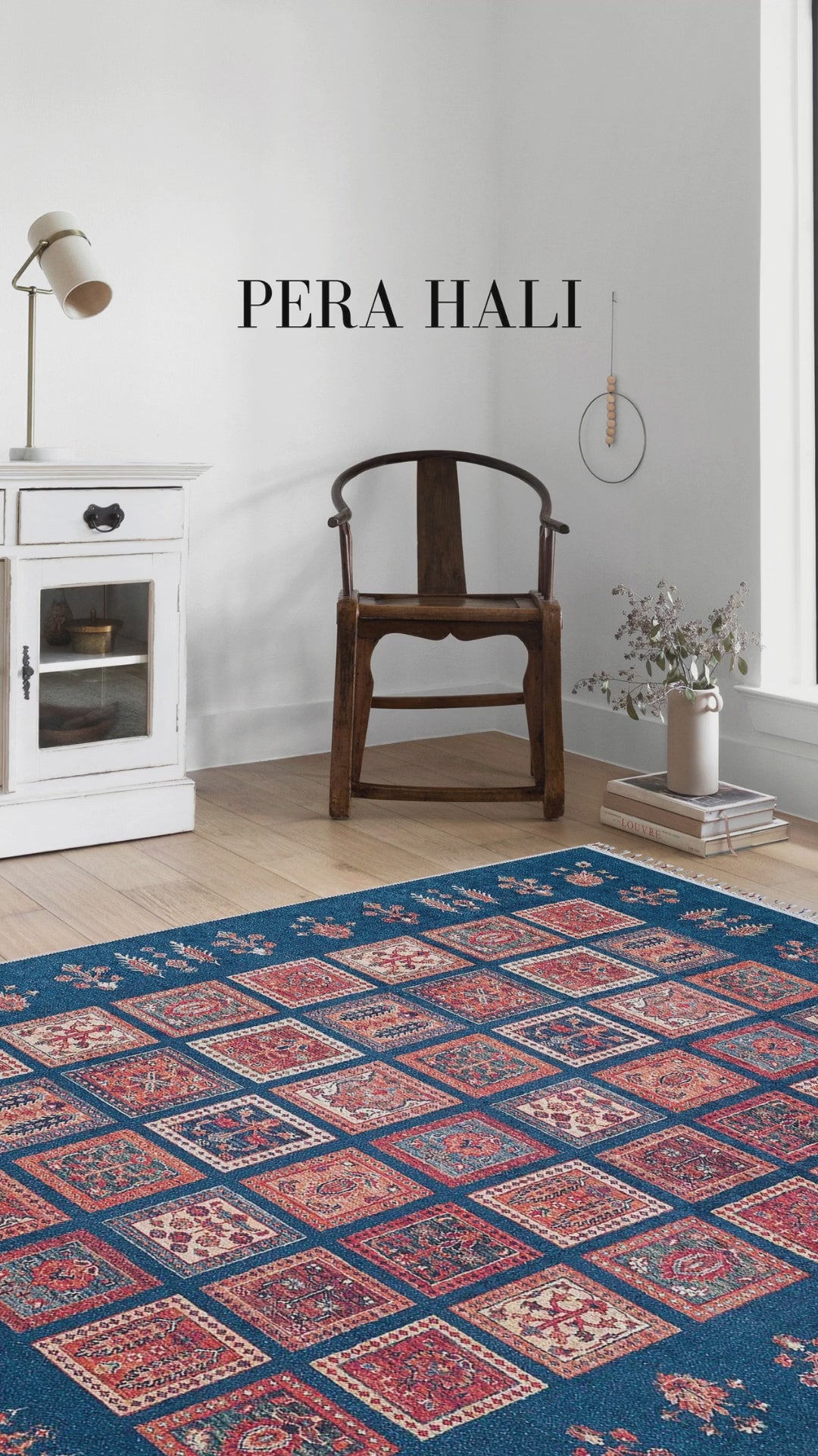 Videoyu yükle: Örgü Saçaklı Mavi Otantik Kareli Bordürlü Halı