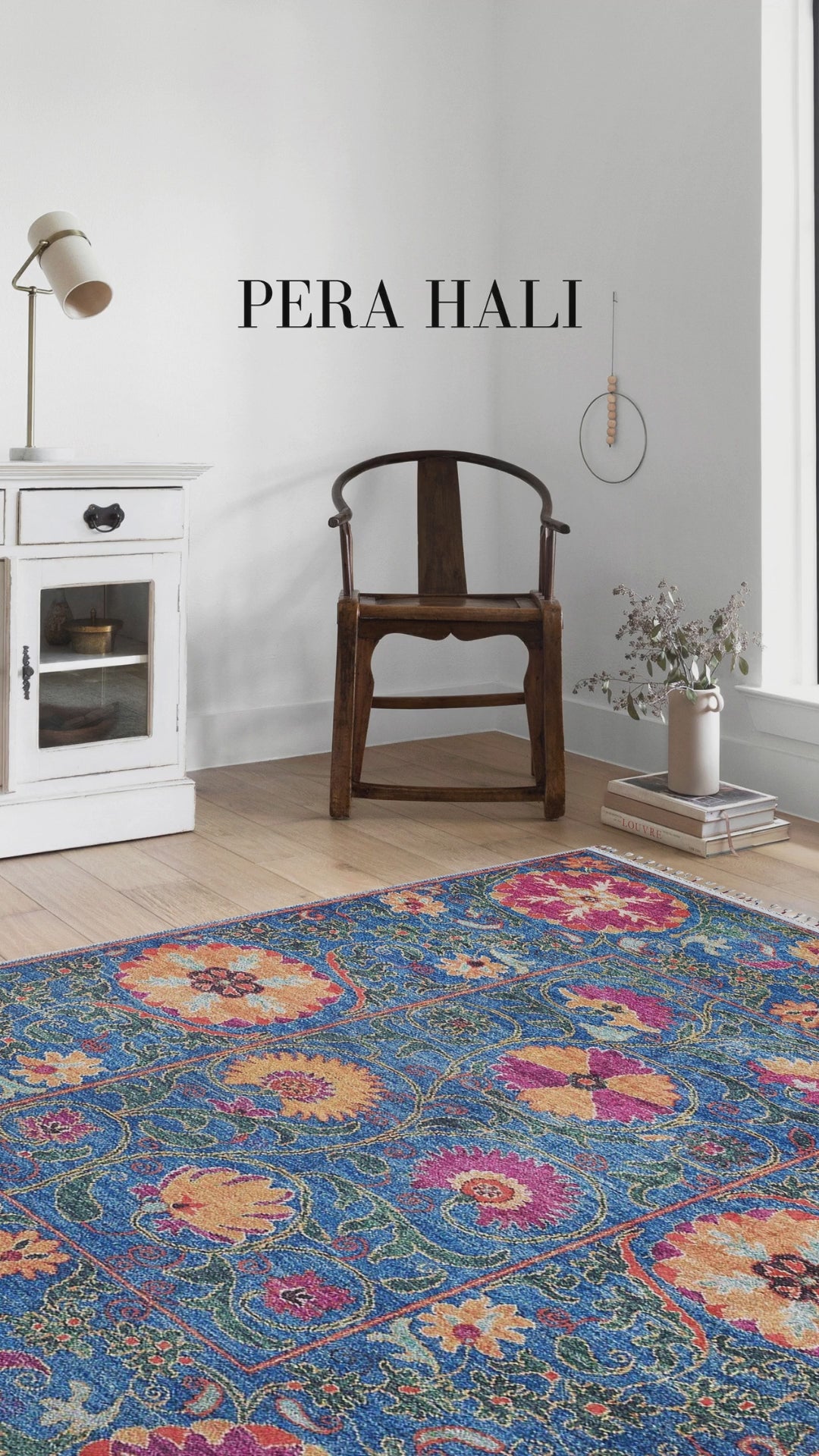 Videoyu yükle: Örgü Saçaklı Mavi Zemin Üzerine Çiçek Desenli Halı