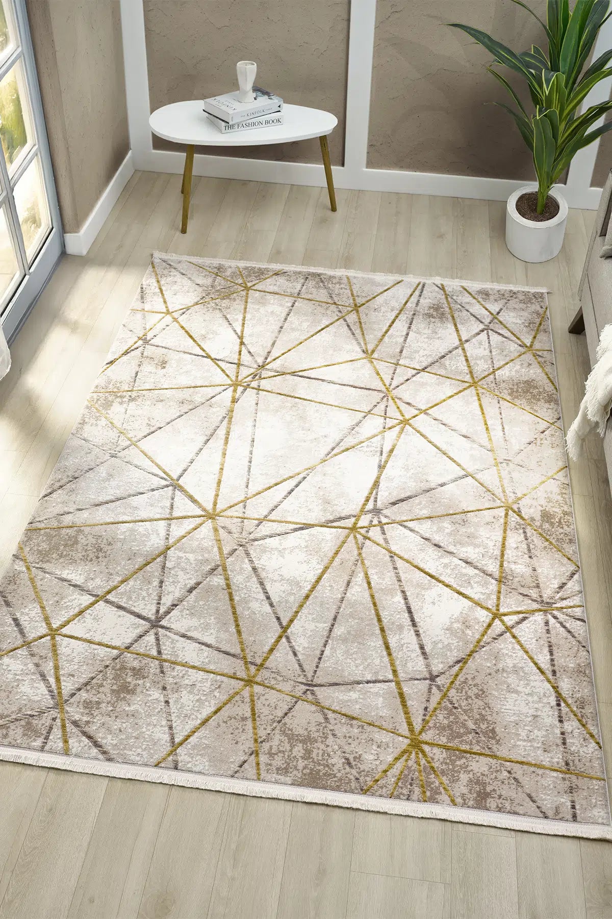 Krem Gold Geometrik Çizgi Desenli Modern Halı 200x290 cm