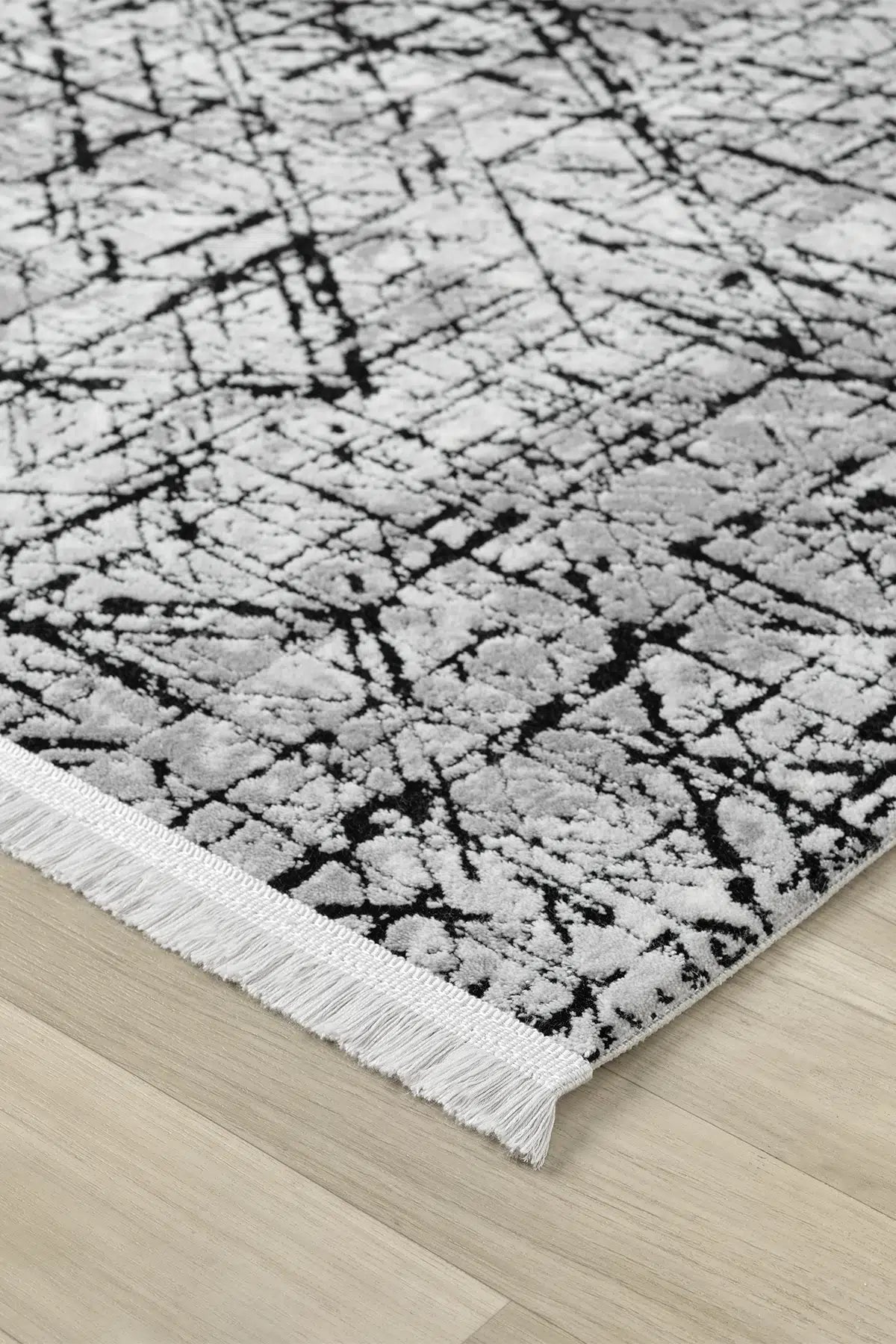 Gri Siyah Soyut Çizgi Desenli Modern Halı