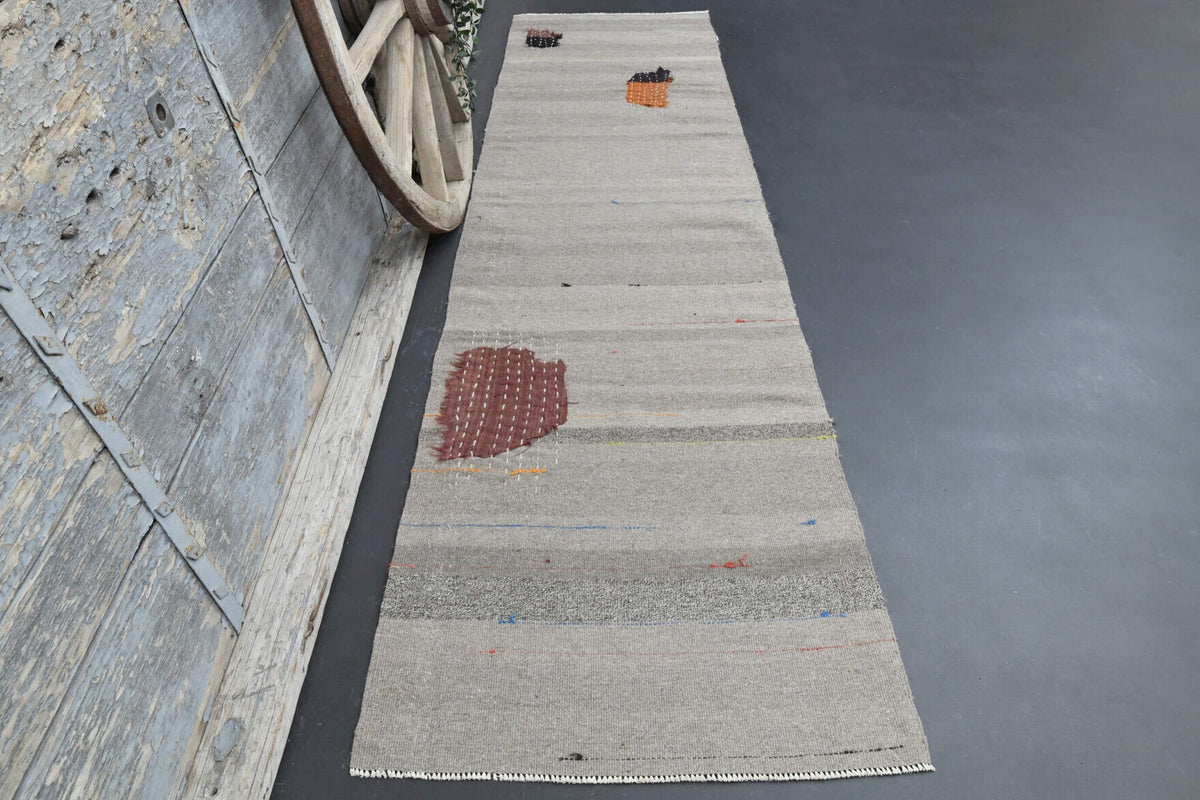 1960'lardan Anadolu kökenli oryantal desenli vintage kilim yolluk, 86x332 cm