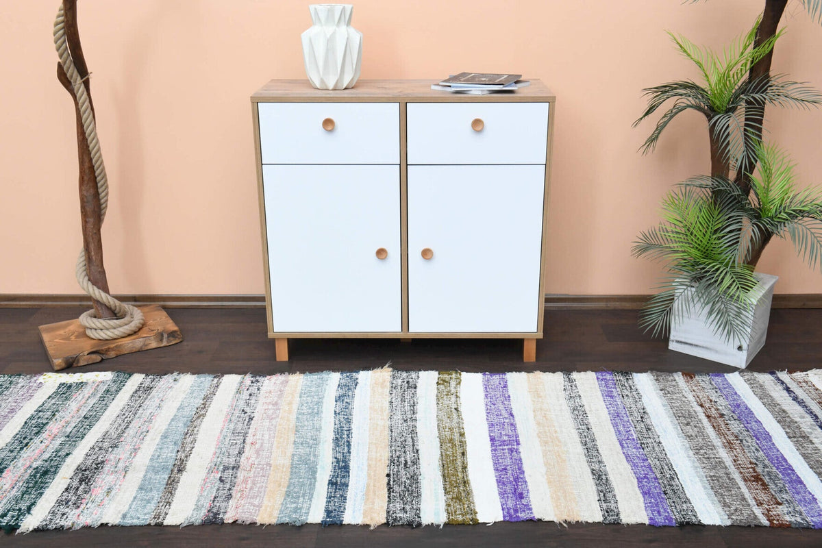 Anadolu kökenli el dokuma kilim – 1960'lar üretimi, oryantal desenli