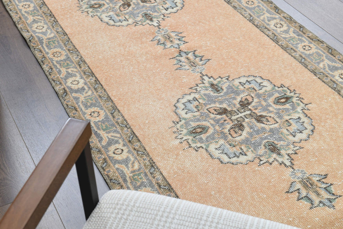 Vintage yolluk 97x341 cm – turuncu ve bej oryantal desenli, el dokuma