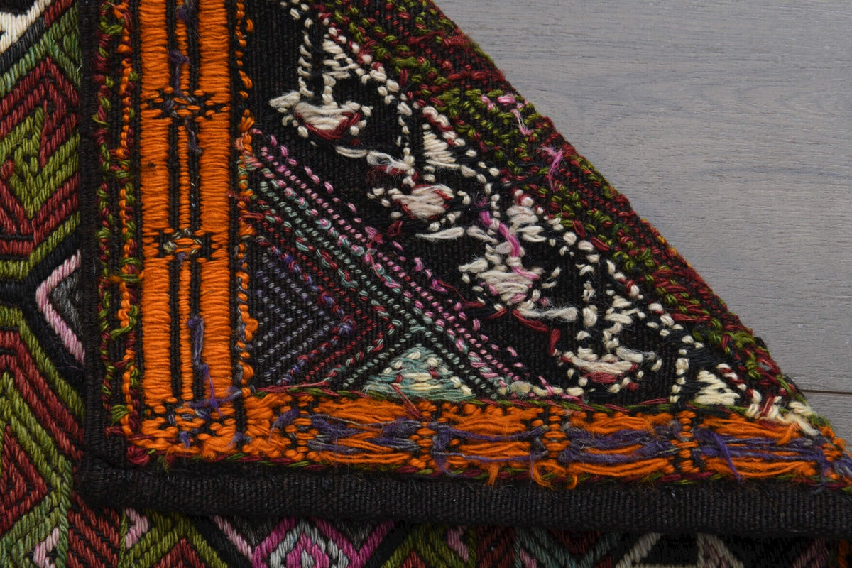 Kahverengi, kırmızı ve turuncu renkli vintage kilim yolluk, %100 yün dokuma