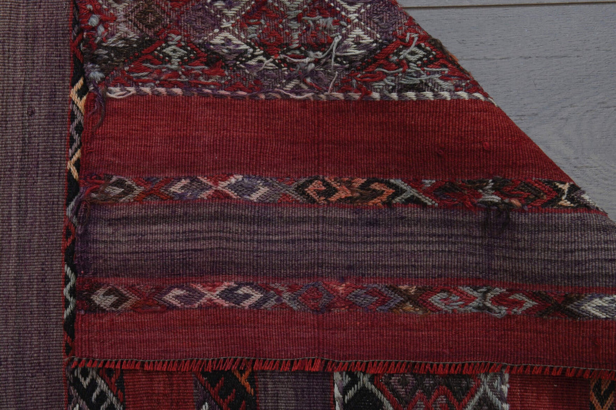 Kırmızı ve pembe renkli vintage kilim yolluk, %100 yün dokuma