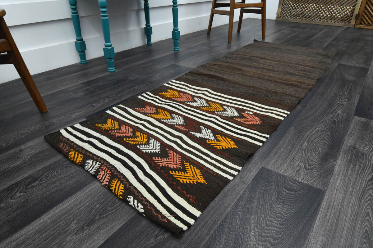 Oryantal desenli vintage kilim yolluk – kahverengi tonlarda yün dokuma