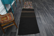 1960'lardan Anadolu kökenli oryantal desenli vintage kilim yolluk, 75x305 cm