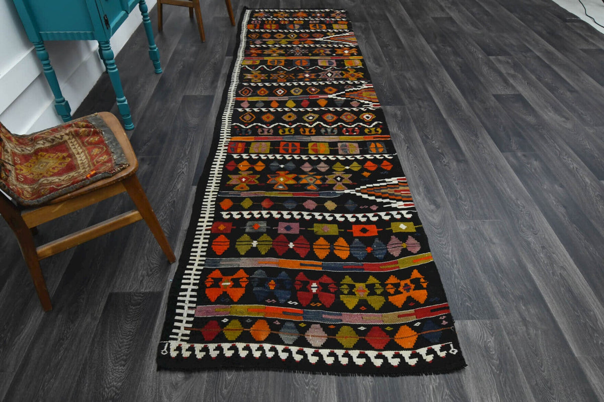 1960'lardan Anadolu kökenli oryantal desenli vintage kilim yolluk, 100x351 cm
