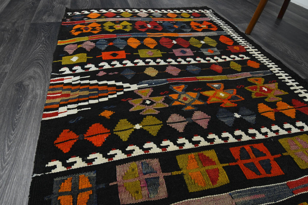 Kahverengi, siyah ve kırmızı renkli vintage kilim yolluk, %100 yün dokuma
