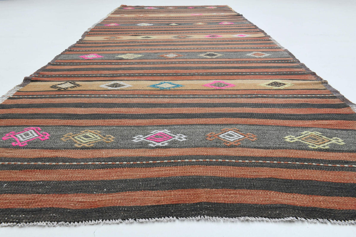 Çizgili vintage kilim yolluk – turuncu ve kahverengi tonlarda yün dokuma