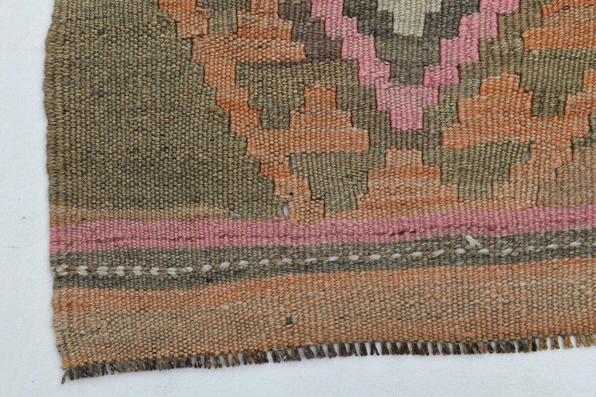 Turuncu ve bej renkli vintage kilim yolluk, %100 yün dokuma