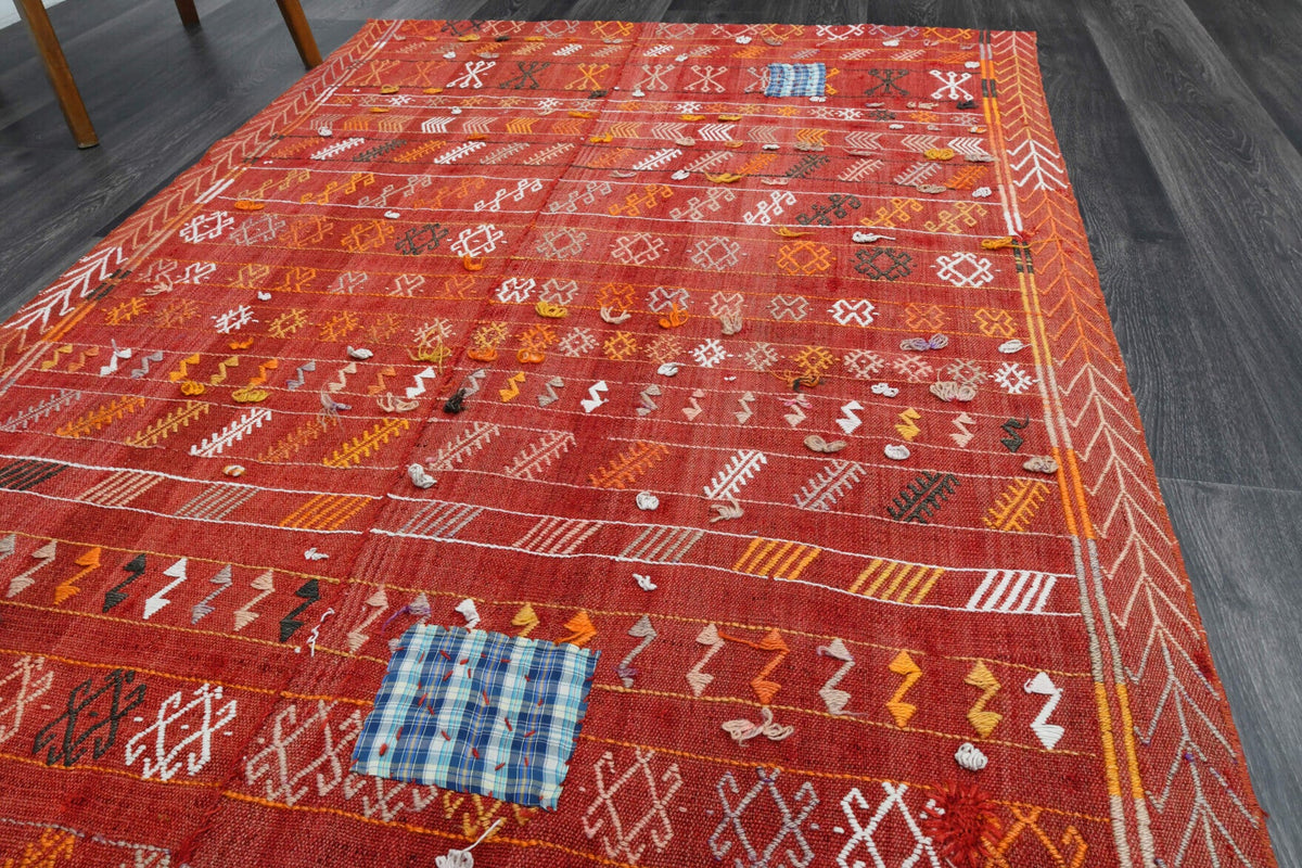 Anadolu kökenli el dokuma kilim – 1960'lar üretimi, ikat desenli