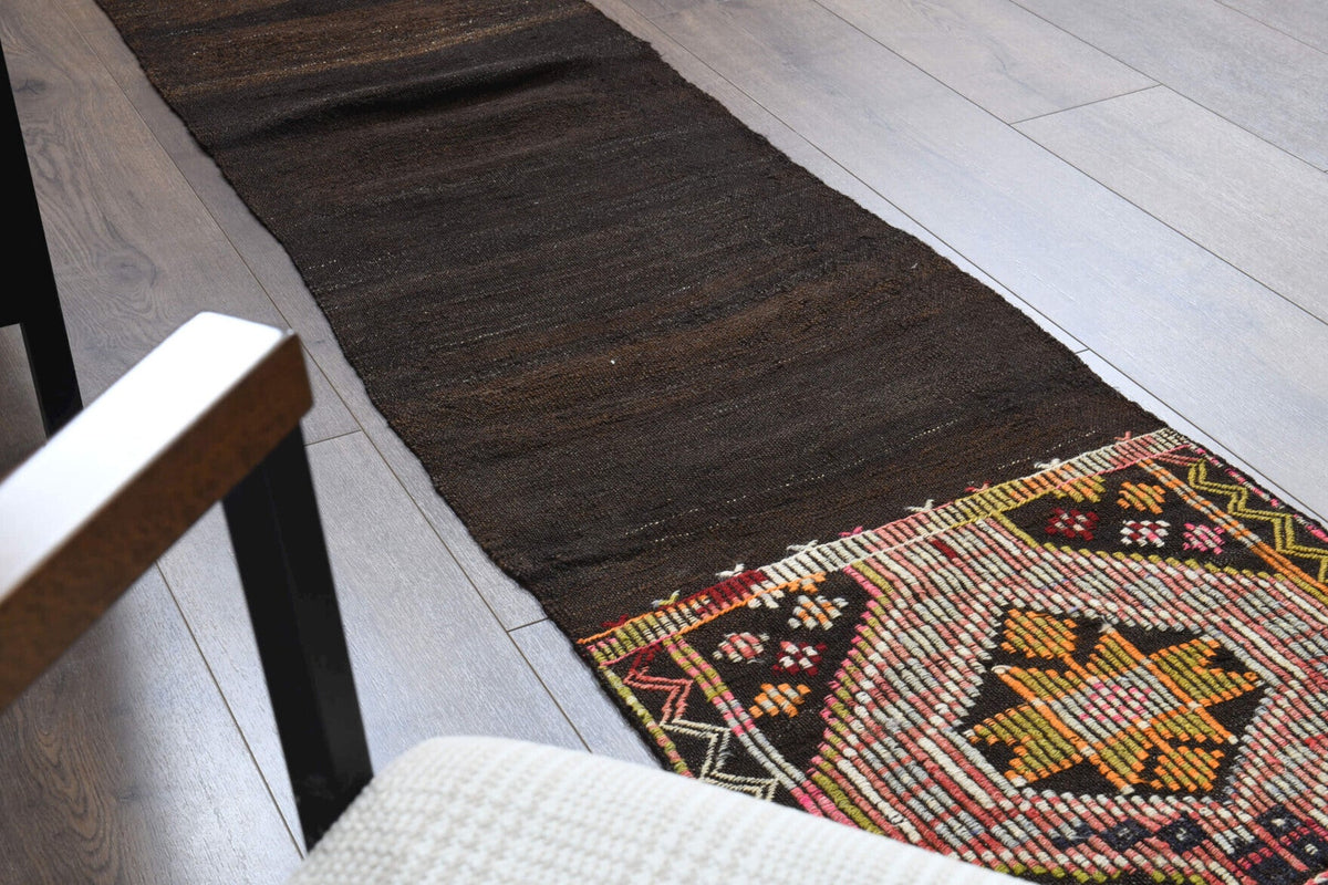 1,36 m² vintage kilim yolluk – Anadolu, 1960'lar