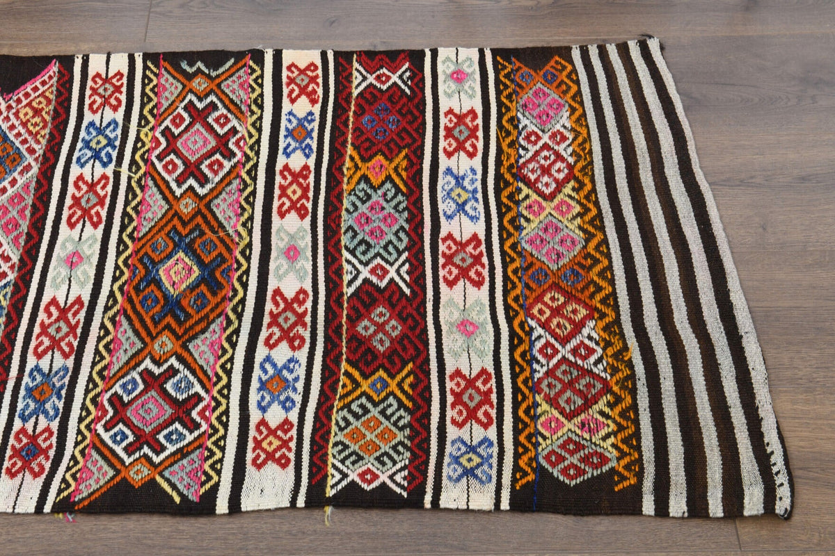 Kahverengi, kırmızı ve turuncu renkli vintage kilim yolluk, %100 yün dokuma