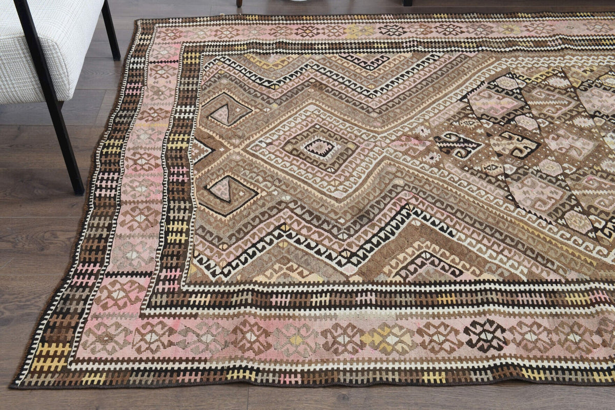 Anadolu kökenli el dokuma kilim – 1960'lar üretimi, tribal desenli